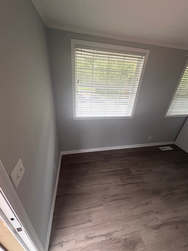 Building Photo - Dartmouth