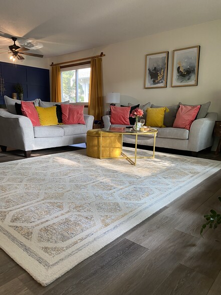 Building Photo - 1475 Sheldon St