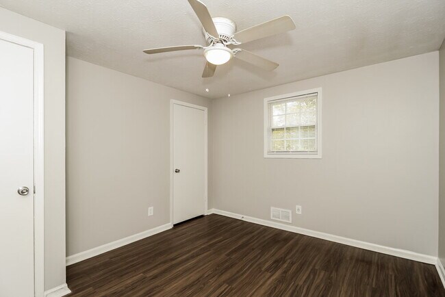 Building Photo - 4031 Yeager Rd