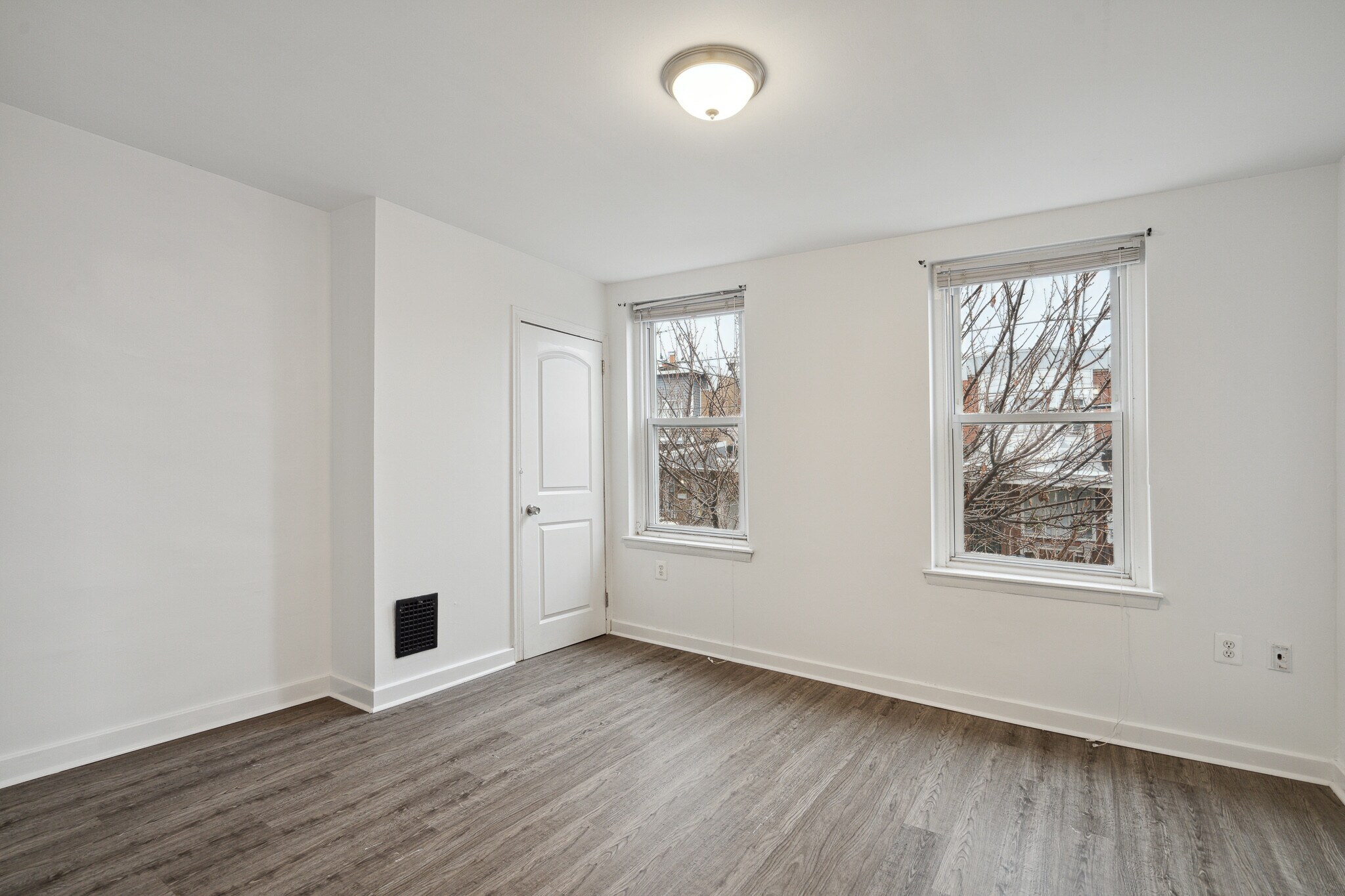 Building Photo - 3079 Tulip St