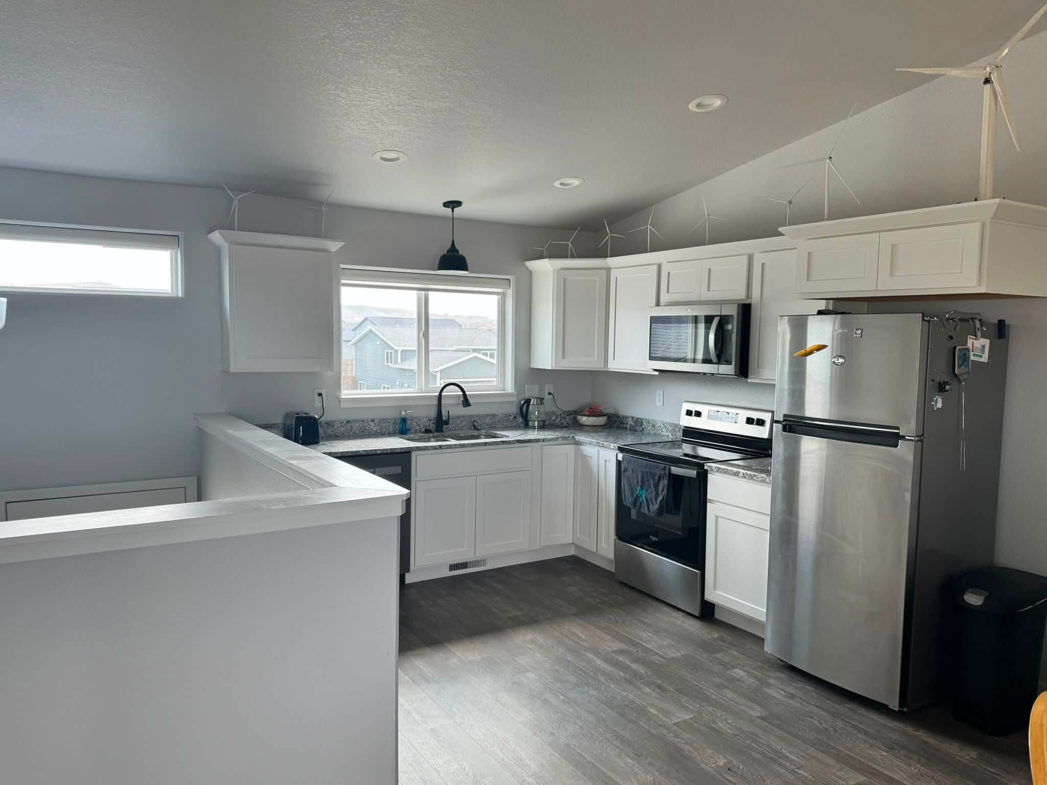 Building Photo - 1208 Kenai Dr