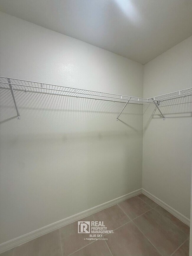 Building Photo - 14603 Abasail Ln