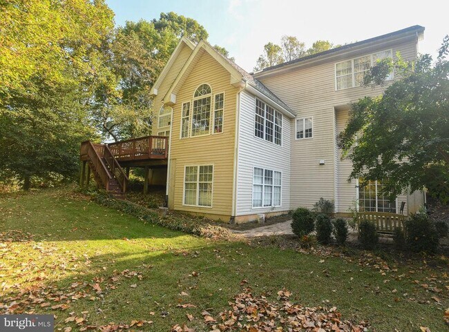 Building Photo - 205 Dangina Dr