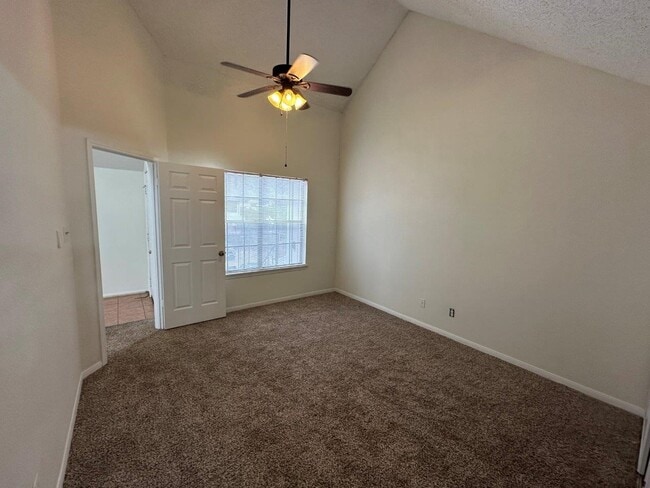 Building Photo - 2300 Old Spanish Trl