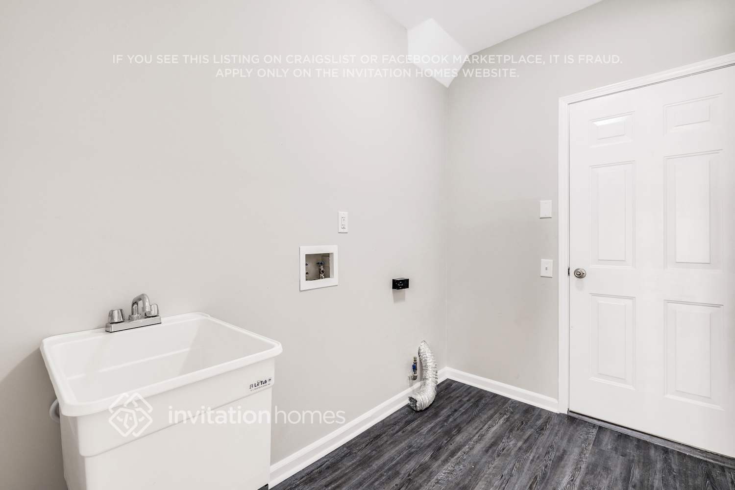 Building Photo - 8502 Glenbury Ct N