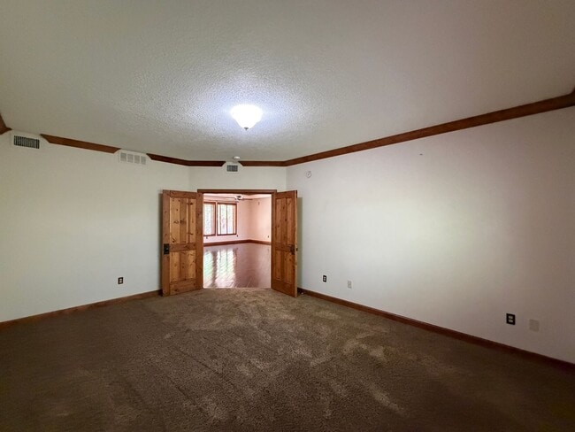 Building Photo - Beautiful 3 Bedroom Single Story Custom Home Plus Office Available Near Tramway Blvd NE & I-40!