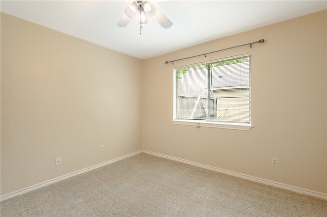 Building Photo - 636 Avenue H
