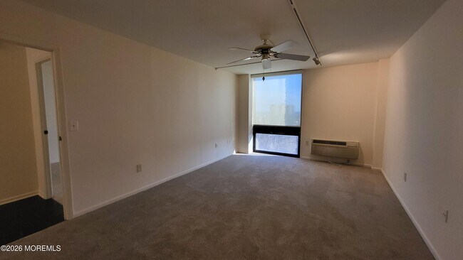 Building Photo - 1 Channel Dr