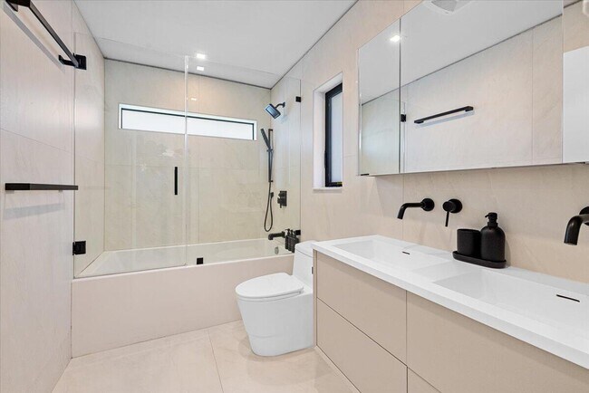 Building Photo - 6897 Terra Tranquila Dr