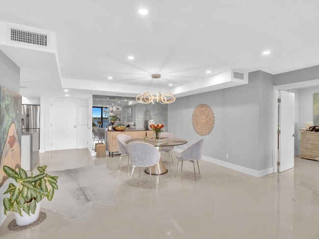 Building Photo - 3440 S Ocean Blvd