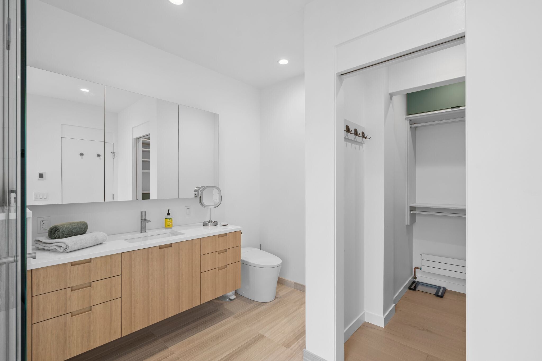 Building Photo - 2831 NW Cornell Rd