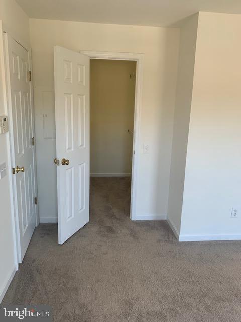 Building Photo - 4120 Vanderbilt Ct