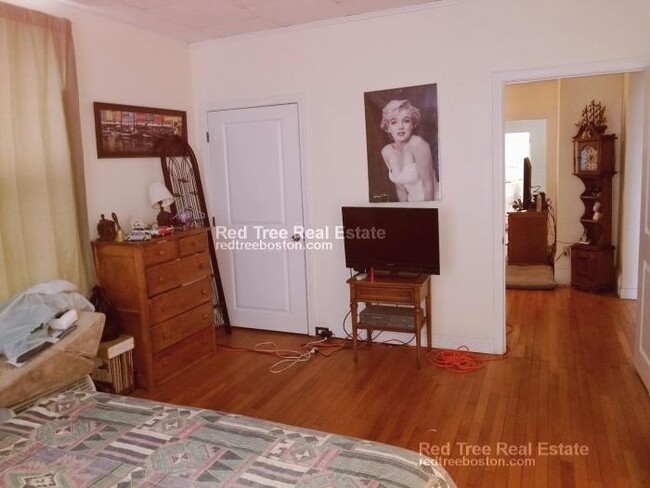 Building Photo - 2 bedroom in Chelsea MA 02150