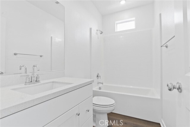 Building Photo - 960 N Tangent Privado