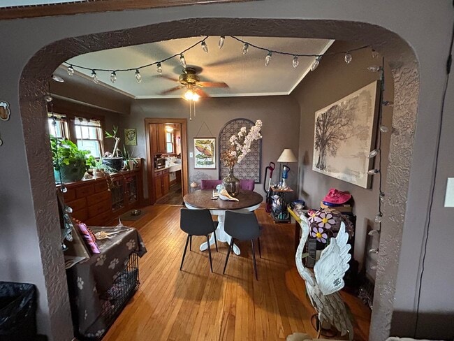 Building Photo - 1309 S 86th St