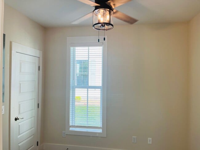 Building Photo - New Construction! 3 bedroom 2 bathroom home in Lagrange! Must see!