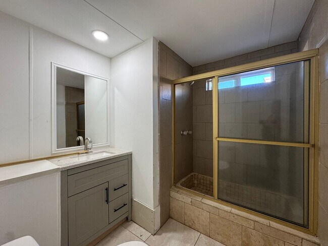 Building Photo - Charming  2 bedroom mobile