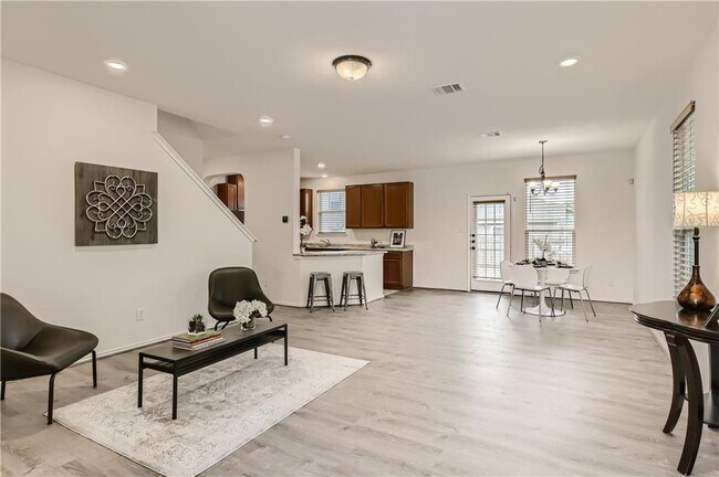 Building Photo - 13905 Vigilance St