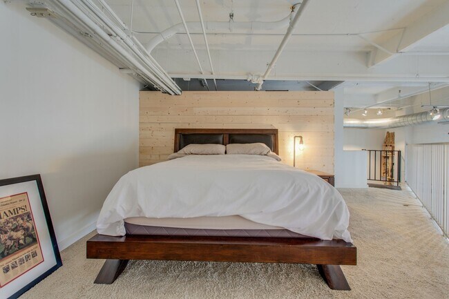 Building Photo - 239 Rep John Lewis Way N