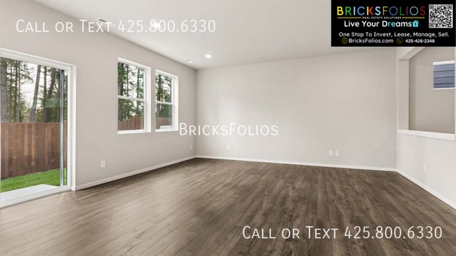 Building Photo - 4039 Hyde Lp NE