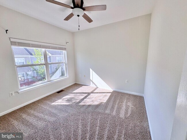 Building Photo - 21842 Jarvis Square