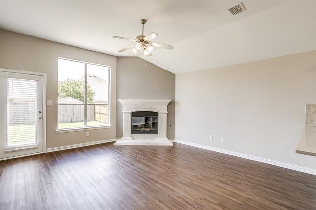 Building Photo - 2692 Lake Ridge Dr