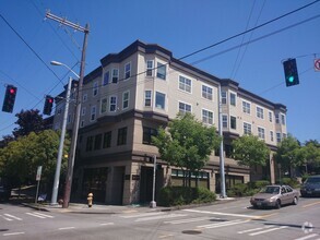 Building Photo - Yesler Place | Top Floor Studio with In Un...