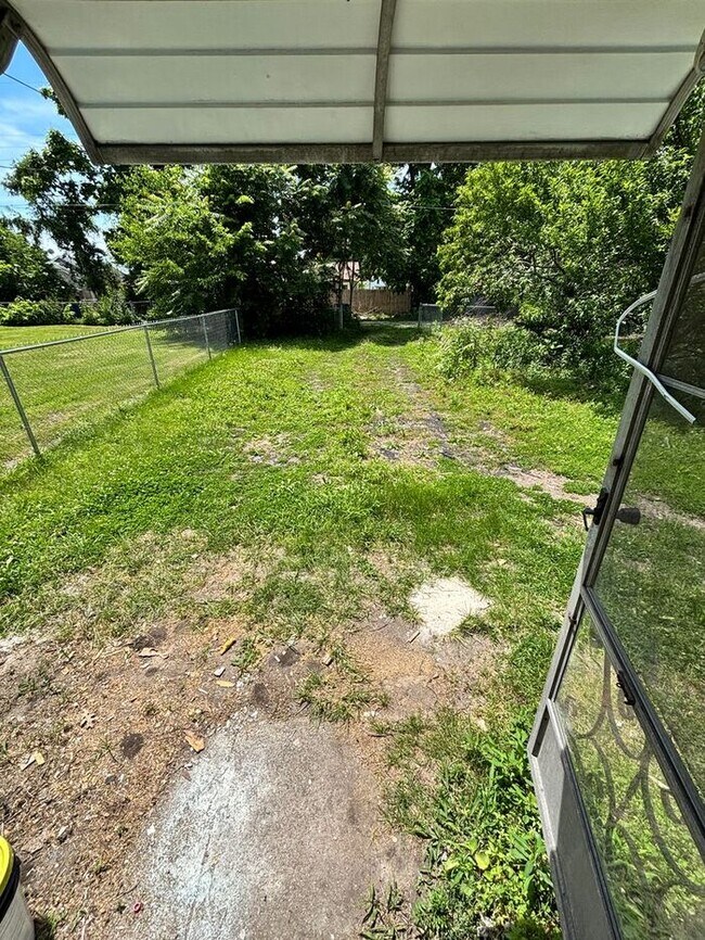 Building Photo - 2034 N 21st St