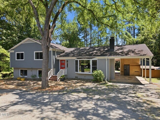 Building Photo - 603 N Estes Dr