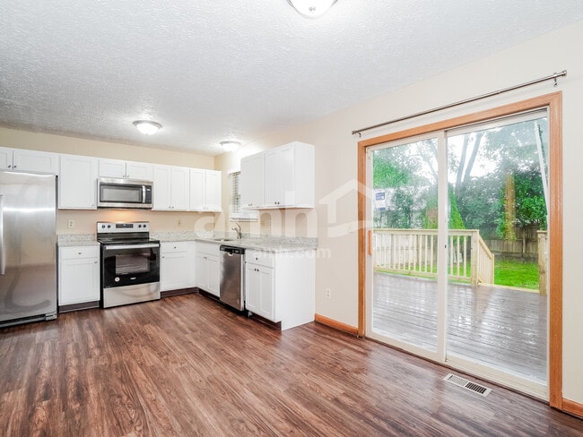 Building Photo - 5433 Longworth Dr