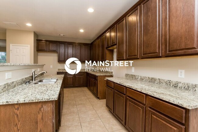 Building Photo - 5 Bedroom Pet-Friendly Home in Buford, GA with Main Street Renewal