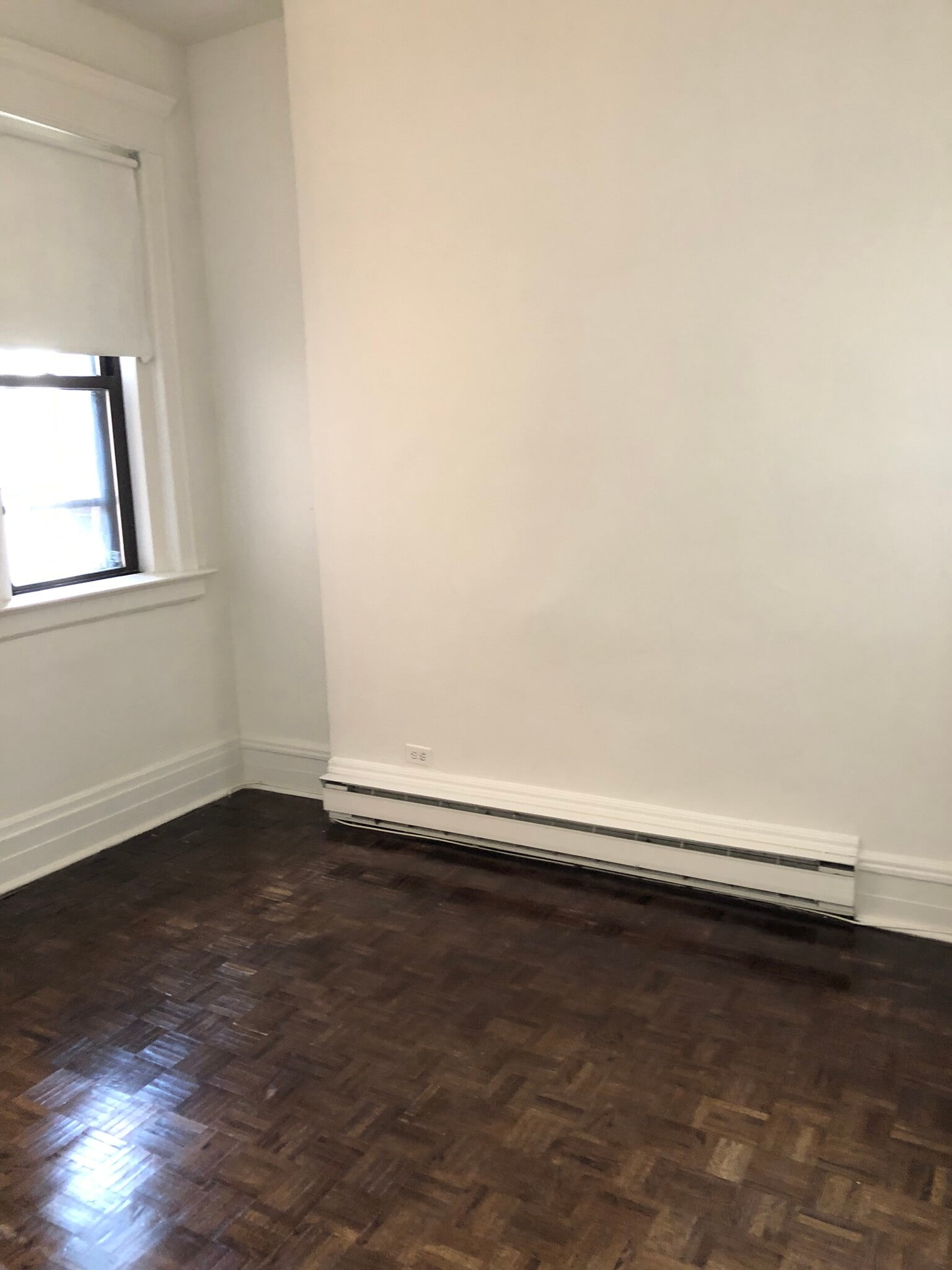 Building Photo - 2800 N Pine Grove Ave