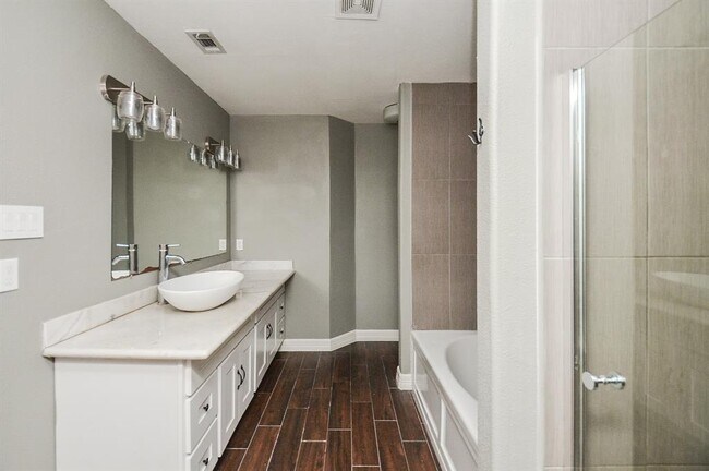 Building Photo - 21523 Ivory Gate Ln
