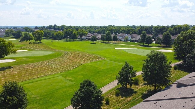 Building Photo - Stunning Townhome in Foxland Harbor – Golf & Lake Community