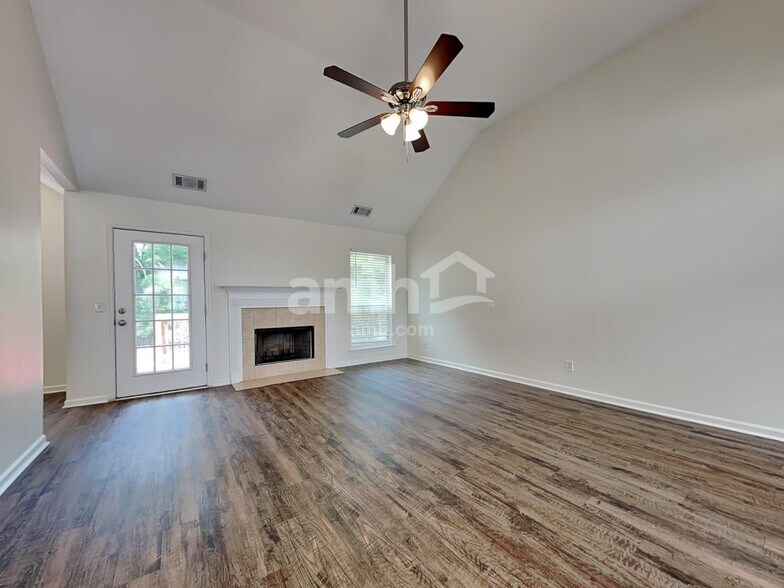 Building Photo - 170 Belle Grove Cir