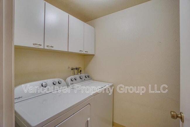 Building Photo - 1709 SE 145th Ct