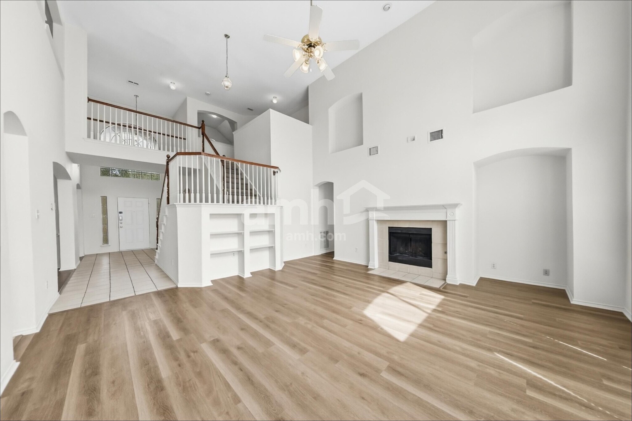 Building Photo - 2112 Lake Fork Ln