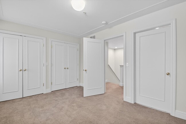 Building Photo - 417 S Ashley St