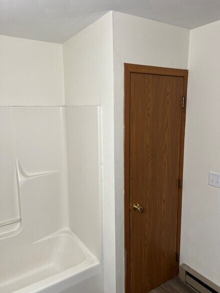 Building Photo - 8325 Delta Dr