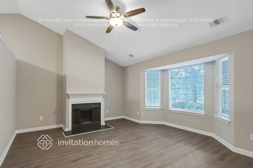 Building Photo - 5843 Bellingrath Way