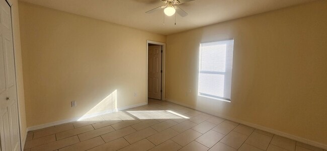 Building Photo - 3 bedroom 2 bath 1 car garage