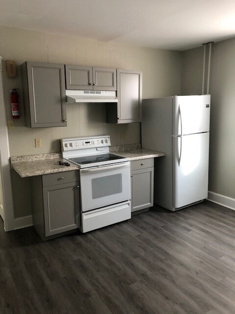 Building Photo - 3416 Fairfield St