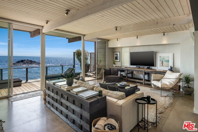 Building Photo - 24956 Malibu Rd