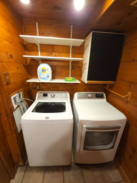 Building Photo - 20511 E 45th Ave