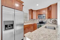 Building Photo - 468 Saxony Way
