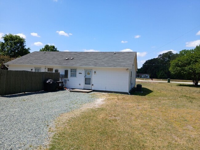 Building Photo - OLDFAIR2093