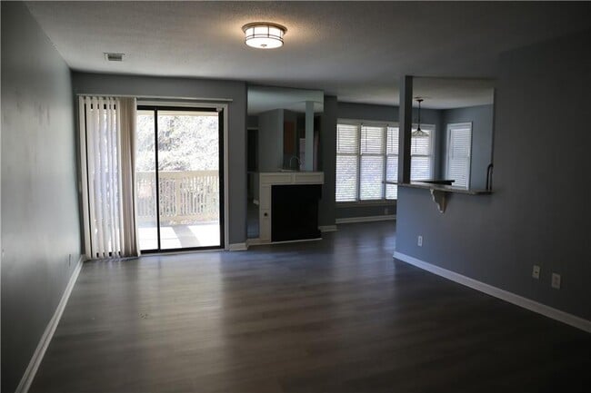 Primary Photo - 1103 Garden Ct