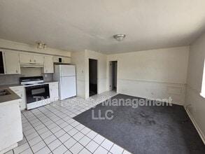Building Photo - 200 Rue Basin