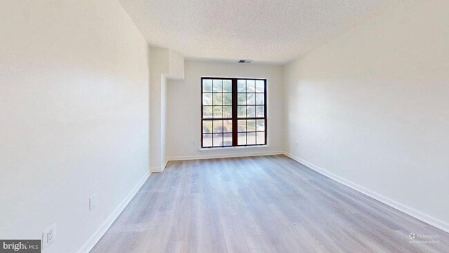 Building Photo - 6955 Mary Caroline Cir