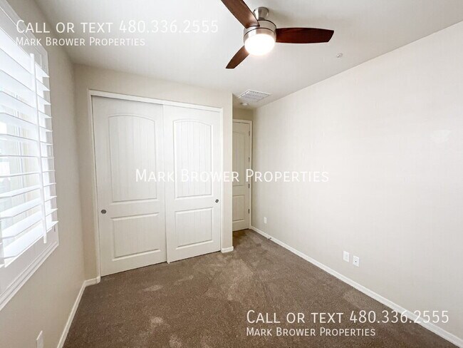 Building Photo - 3842 E Dublin St